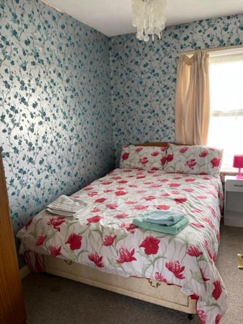 Room Only Guest Accommodation, Guest House Self Catering Bangor (Gwynedd) Exterior foto